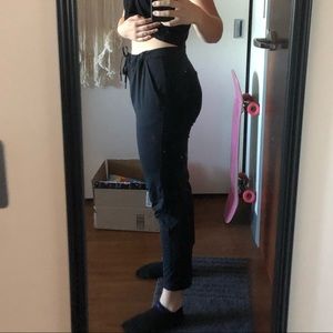 lululemon exercise pant!